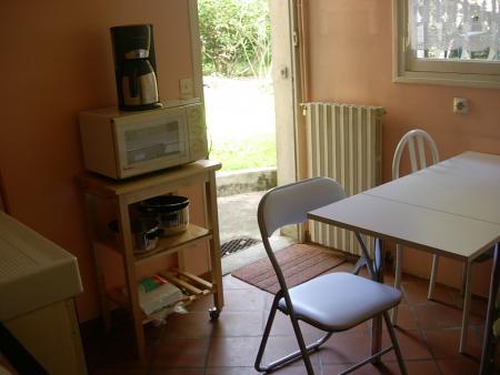 Accès au jardin depuis la cuisine